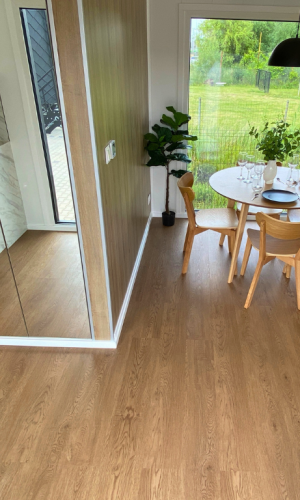 Casa movil black light