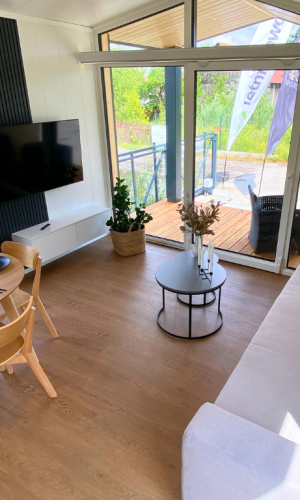 Casa movil black light