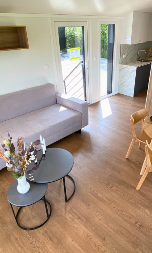 Casa movil black light