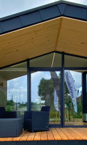 Casa movil black light