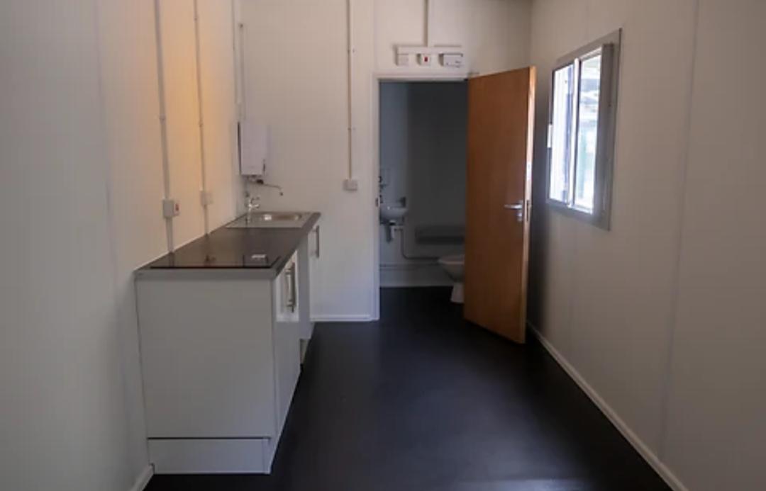 CONTENEDOR 40' OFICINA CUBO ALTO