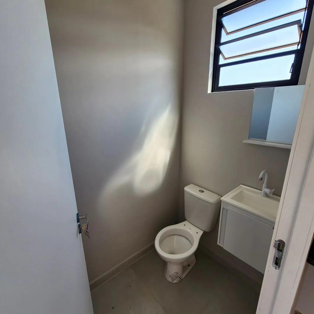 Oficina de 18m2 con aseo y despensa