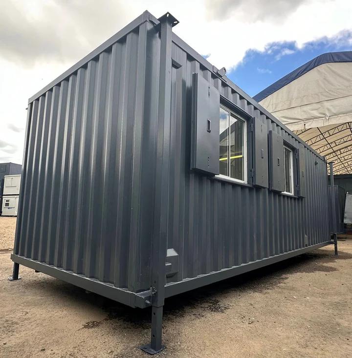 Oficina, Cantina, Aseo | Generador 10KVA | No 944 Bienestar estático | 24x9Ft | Cabina antivandalismo