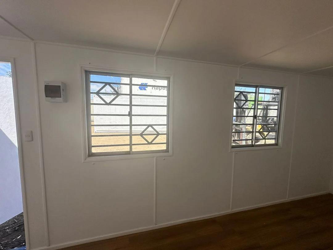 CONTENEDOR DE OFICINA 20 PIES