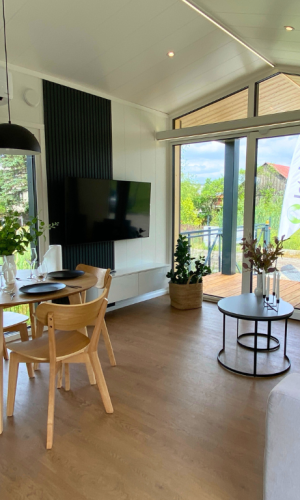 Casa movil black light