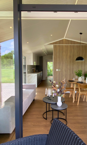 Casa movil black light