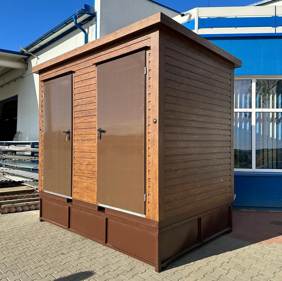 Contenedor sanitario con tanque de retención