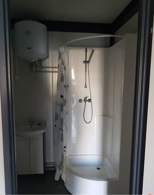 Contenedor sanitario y social