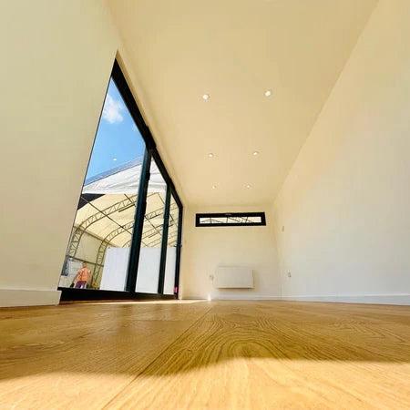 Oficina de Jardín 20x8ft CONVERSION DE CONTENEDOR DE TRANSPORTE A MEDIDA | Edificio Portátil