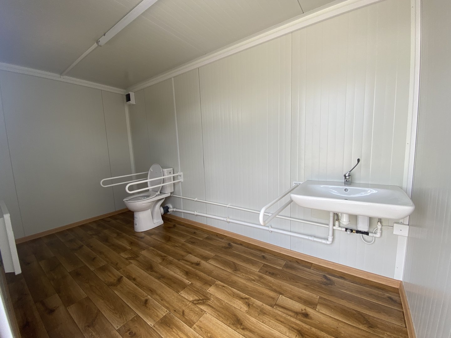 Contenedor de inodoro para discapacitados discapacitados inmediatamente