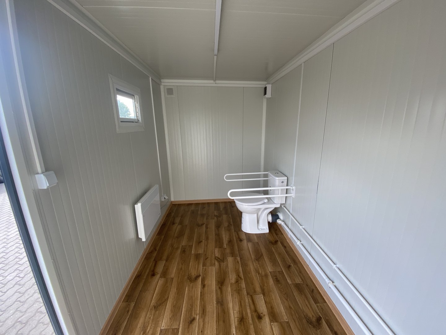 Contenedor de inodoro para discapacitados discapacitados inmediatamente