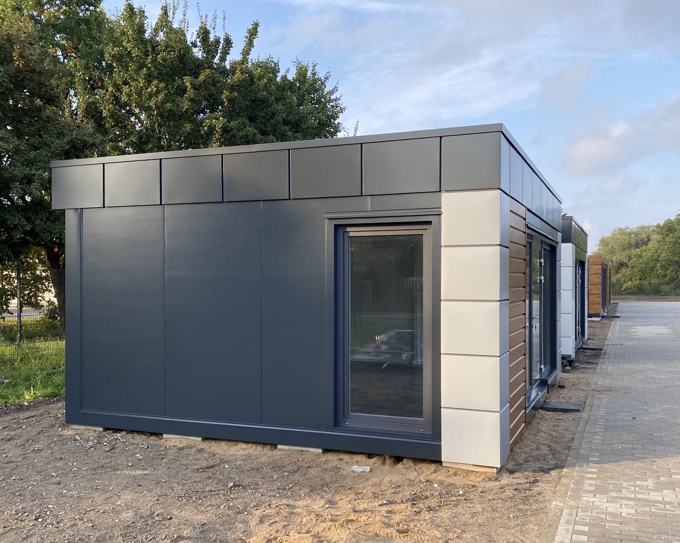 Contenedor de oficina tipo "London" 6,00 x 5,00 m