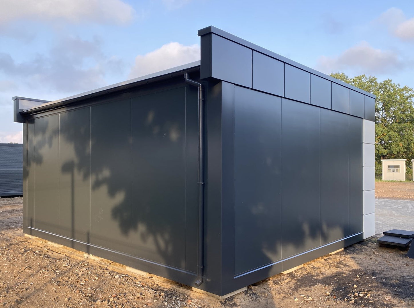 Contenedor de oficina tipo "London" 6,00 x 5,00 m