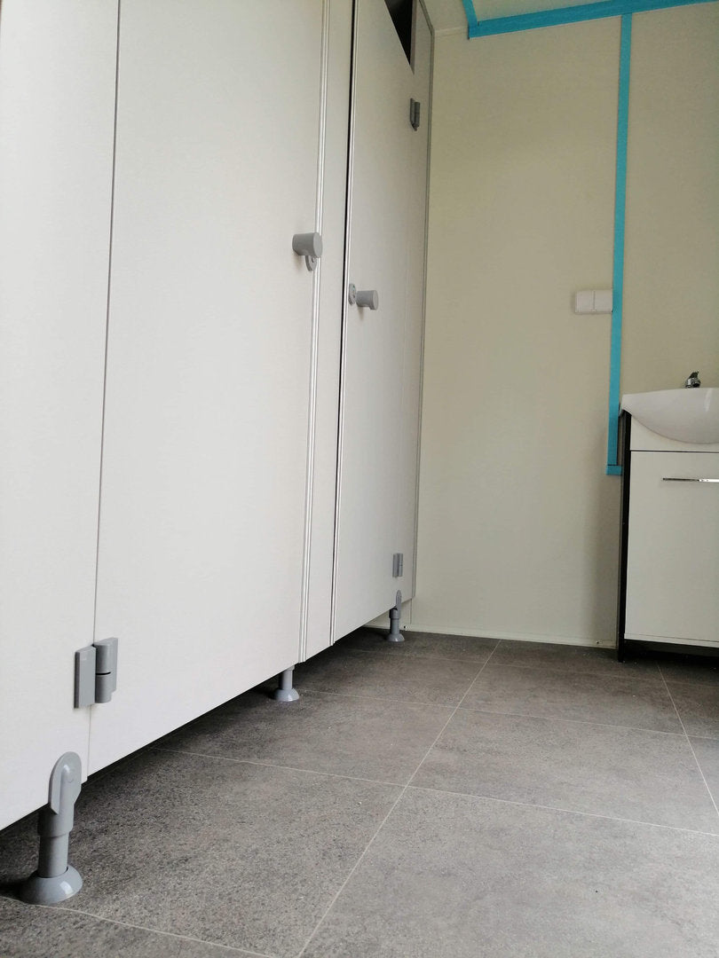 Remolque WC con doble WC 6x2,40 metros.