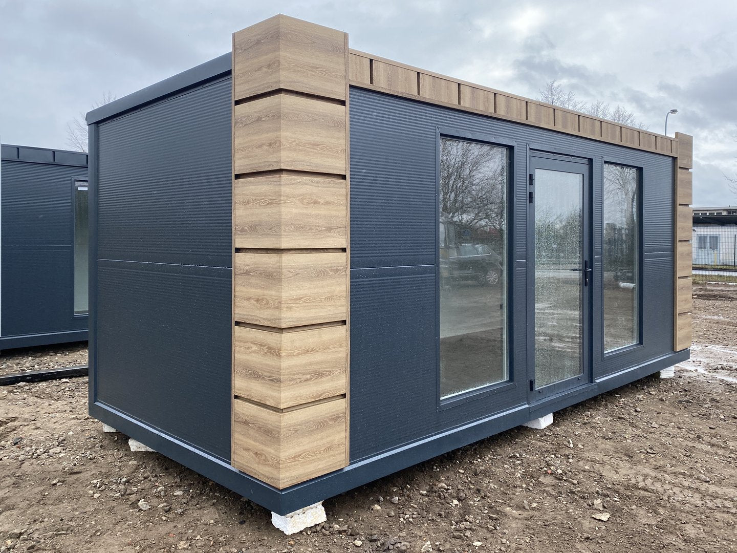 Contenedor de tienda/sala de ventas/contenedor de oficina tipo casa de jardín "Linz"