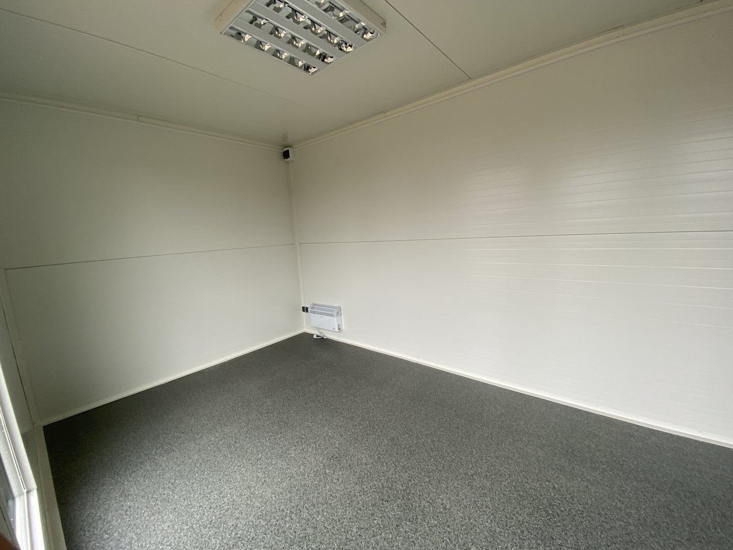 Contenedor de tienda/sala de ventas/contenedor de oficina tipo casa de jardín "Linz"