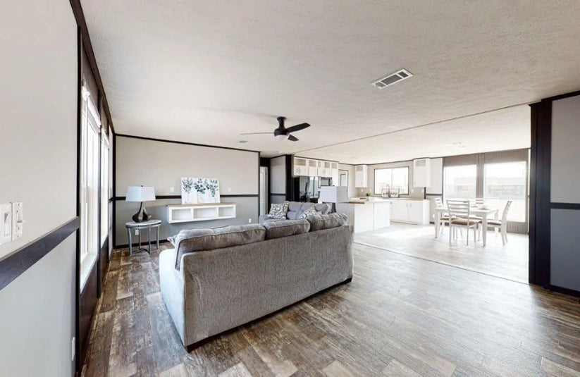 Este 3/2 The Anniversary 56