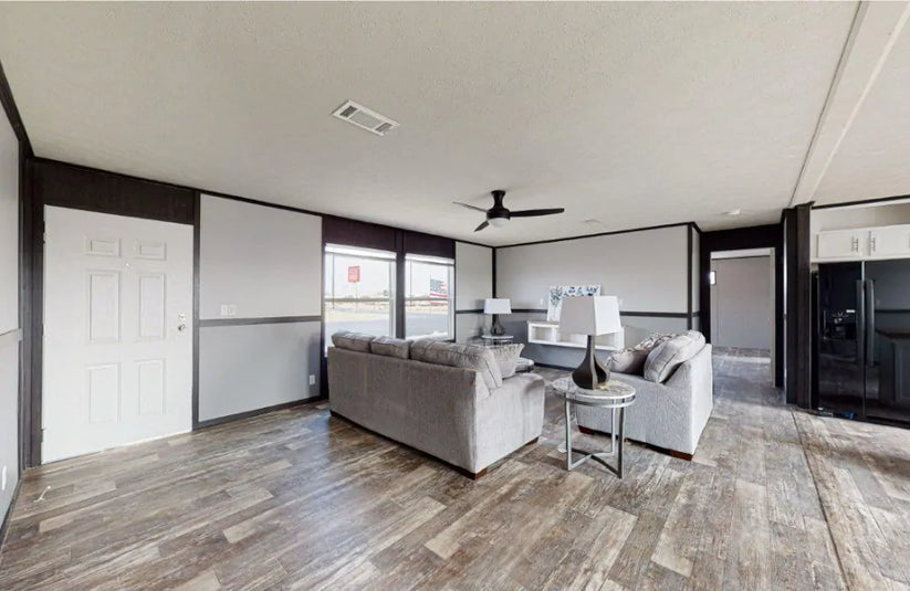 Este 3/2 The Anniversary 56