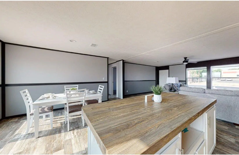 Este 3/2 The Anniversary 56