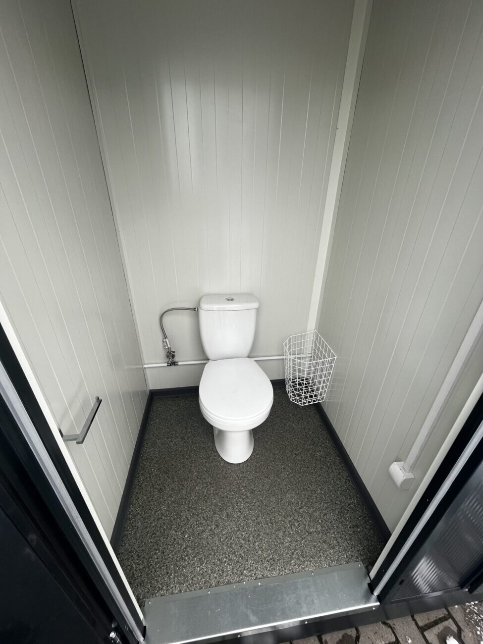 Contenedor sanitario 6,00 m x 2,40 m CE