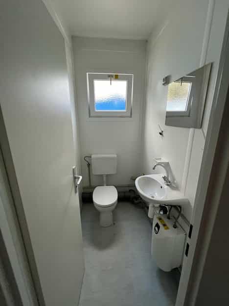 Contenedor de inodoro de 20'